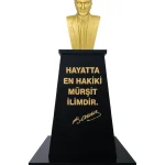 Atatürk Büstü (60cm Fiber)+ Kaide (120cm)+ Alt Tabla Lise Modeli